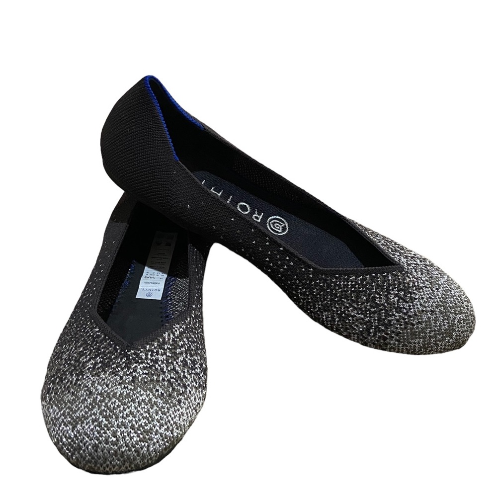 Women’s Rothys ballet flats round size 9 black and silver